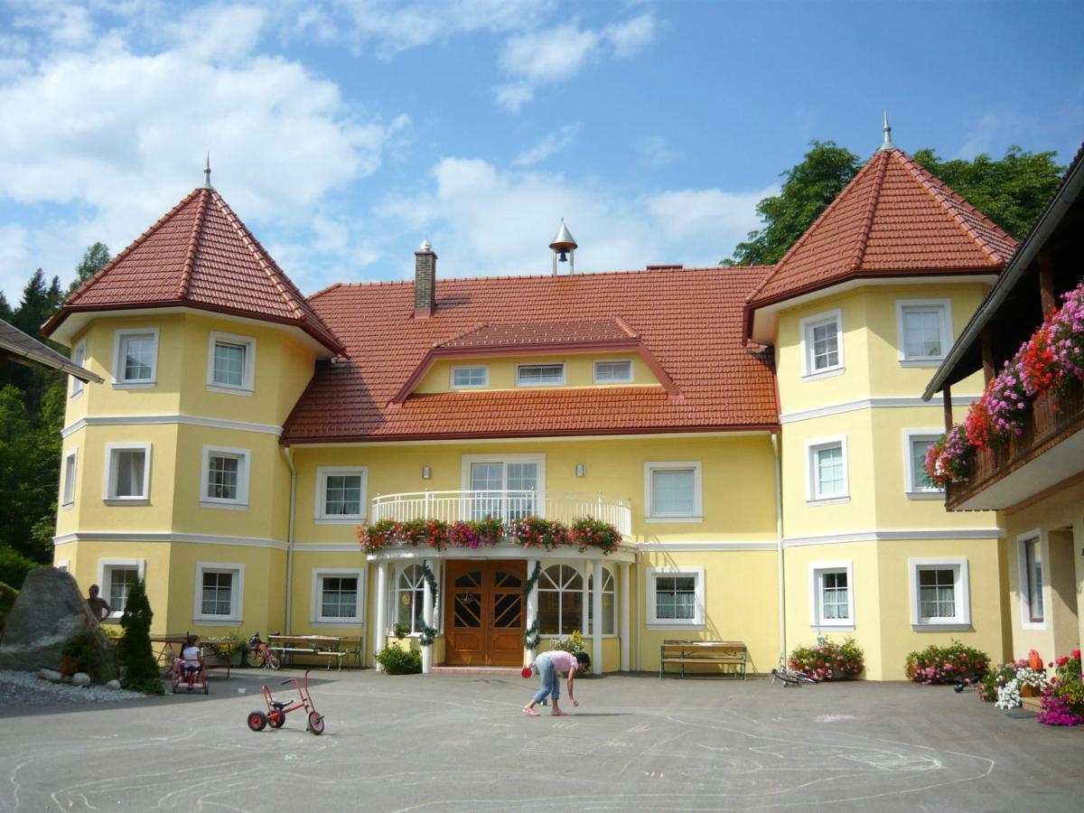 Ferien Am Talhof Hotel Sankt Urban ภายนอก รูปภาพ