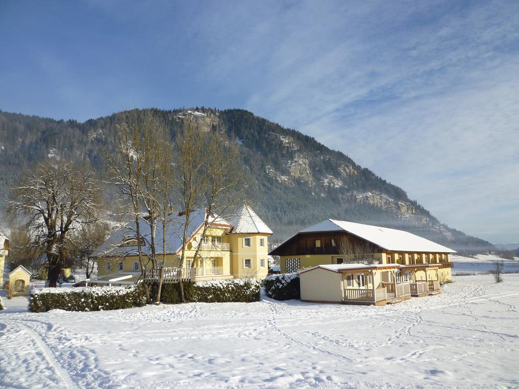 Ferien Am Talhof Hotel Sankt Urban ภายนอก รูปภาพ